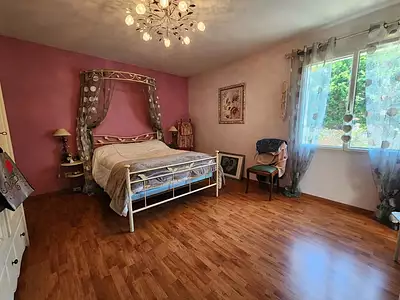Maison, 246 m²