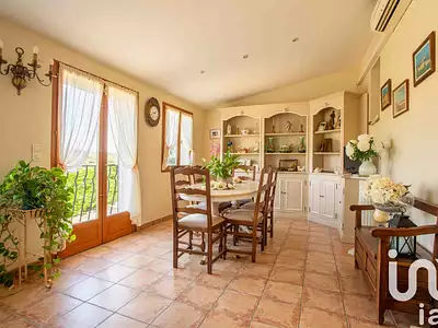 Maison, 223 m²