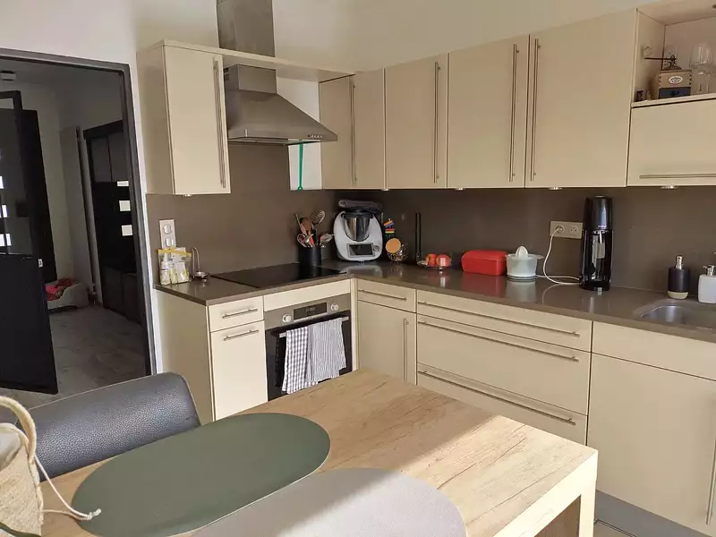 Maison, 235 m²