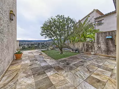 Maison, 353 m²