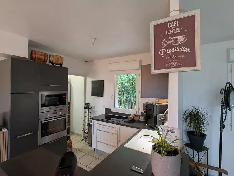 Maison, 77 m²