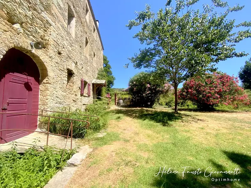 Maison, 235 m²