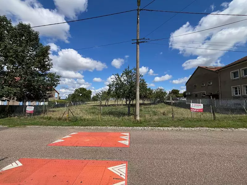 Terrain, 1 040 m²