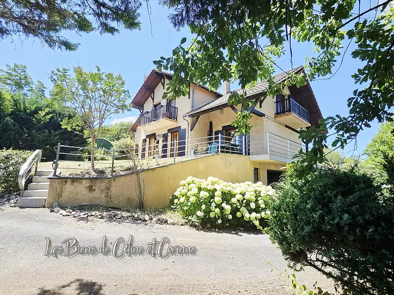 Maison, 9 597 m²