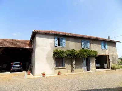 Maison, 225 m²