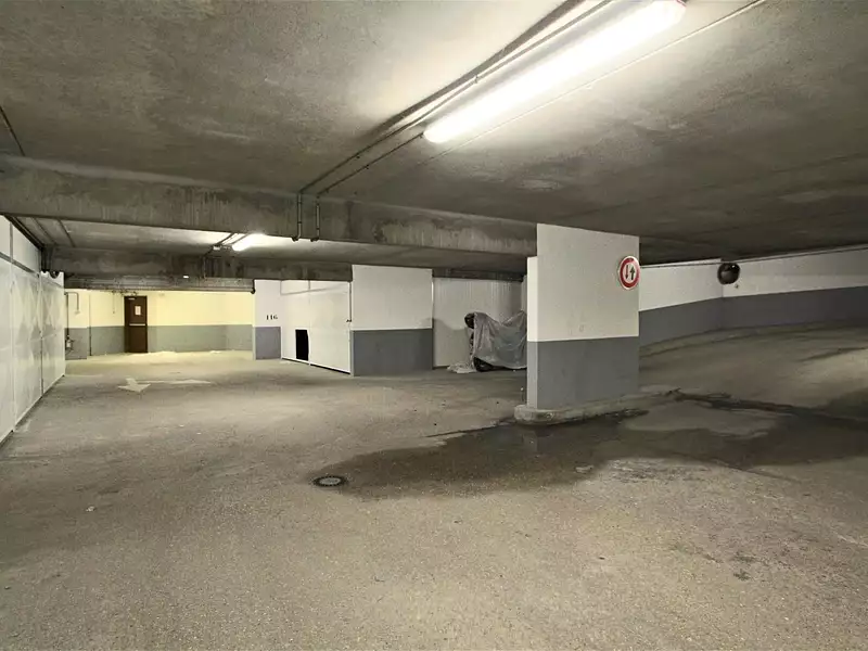 Parking, 13 m²