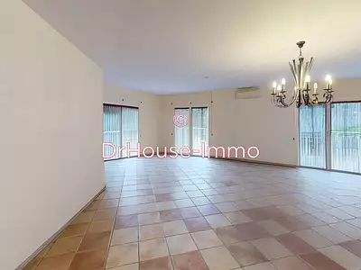 Maison, 183,16 m²