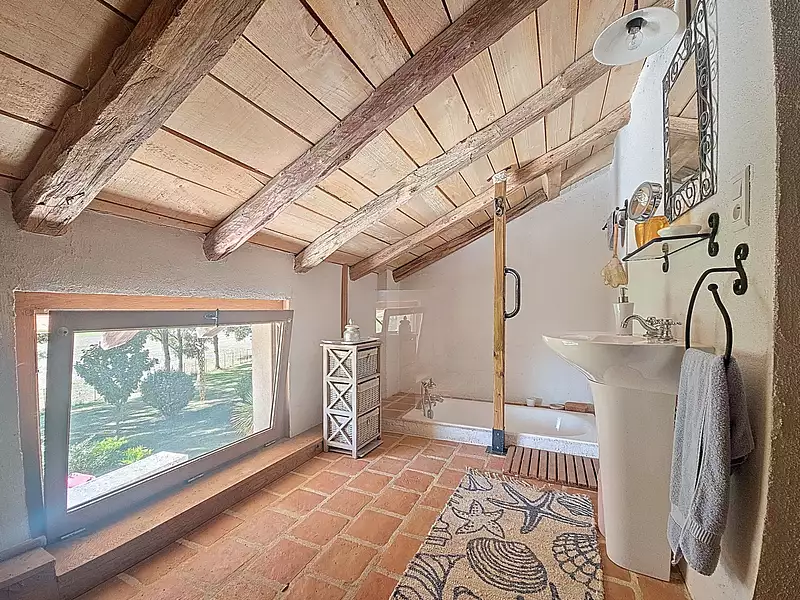 Maison, 240 m²