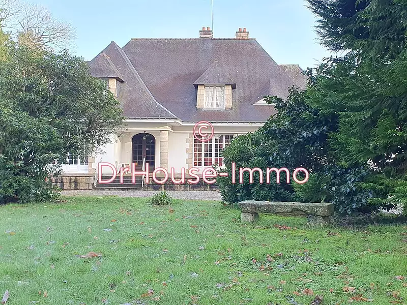 Maison, 230 m²