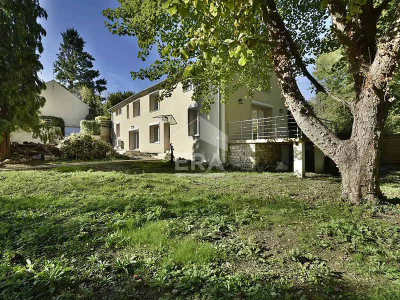 Maison, 192 m²