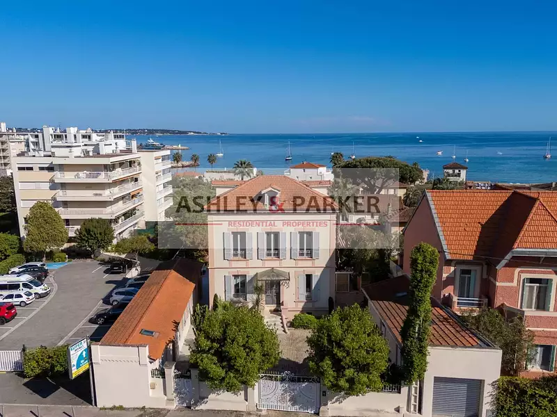 Maison, 400 m²