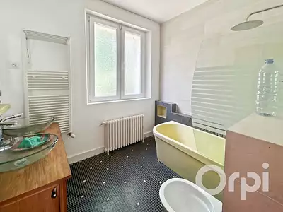Maison, 231 m²