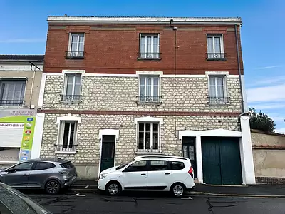 Immeuble, 242,42 m²