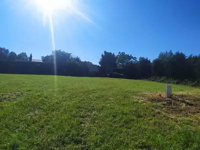 Terrain, 835 m²