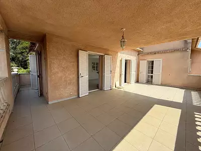 Maison, 165 m²