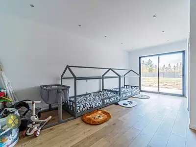Maison, 275 m²