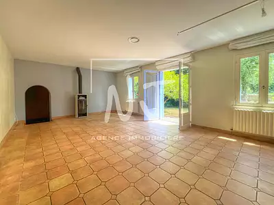 Maison, 204 m²