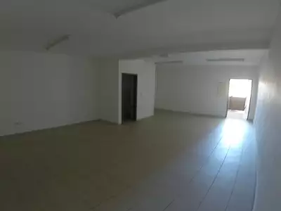 Divers, 60 m²