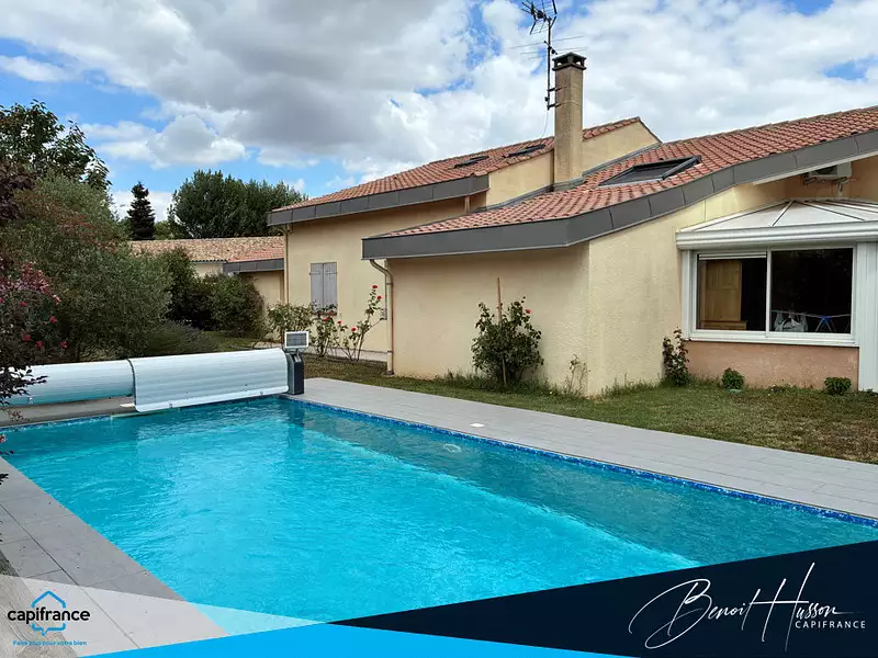Maison, 161 m²