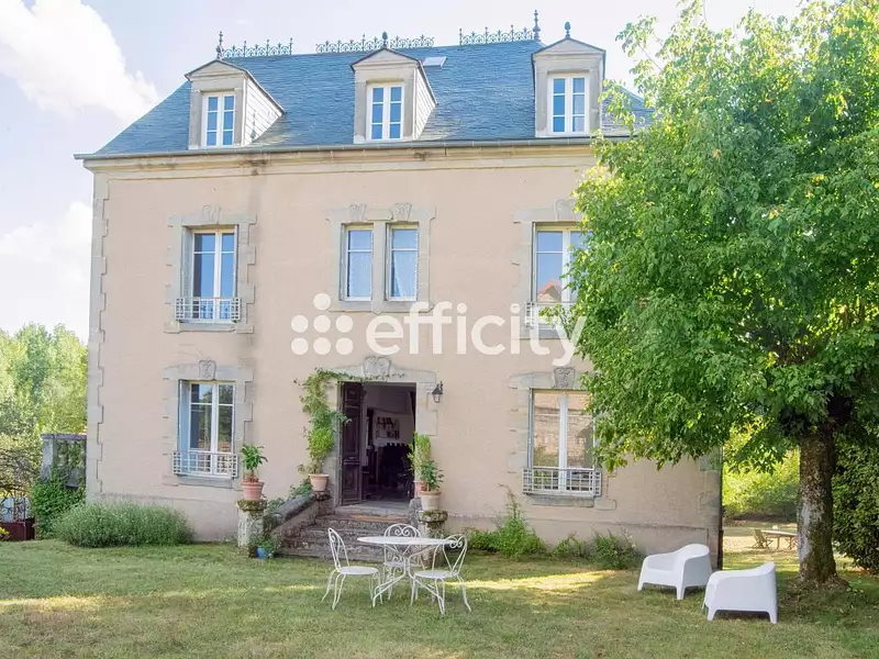 Maison, 274 m²