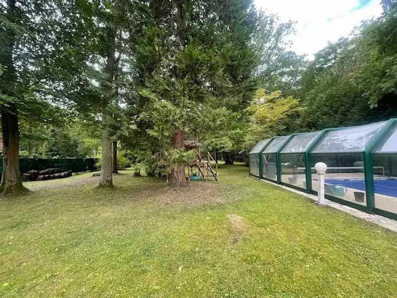 Maison, 255 m²