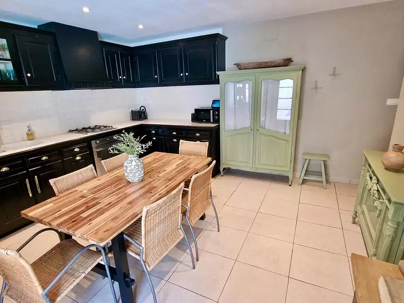 Maison, 220 m²