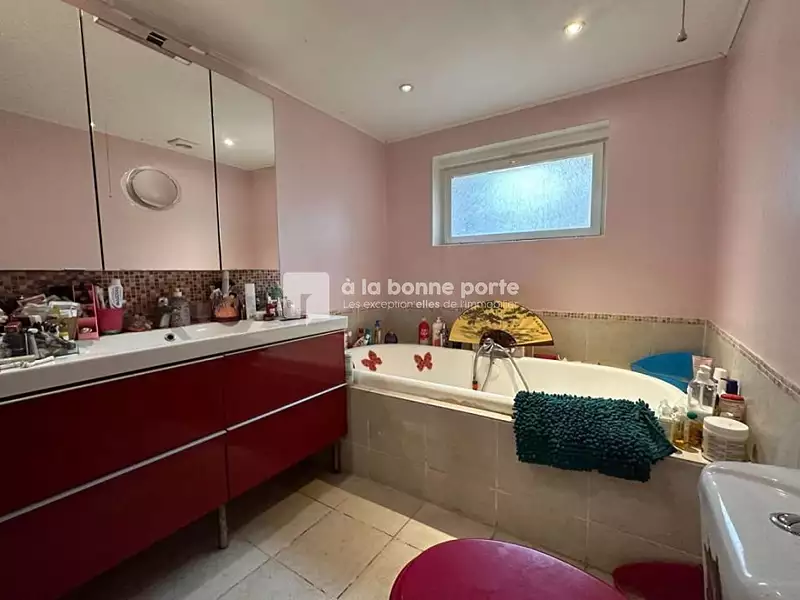 Maison, 278 m²