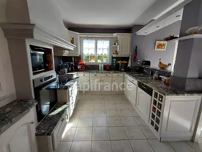 Maison, 295 m²