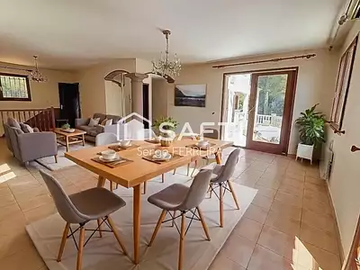 Maison, 156 m²