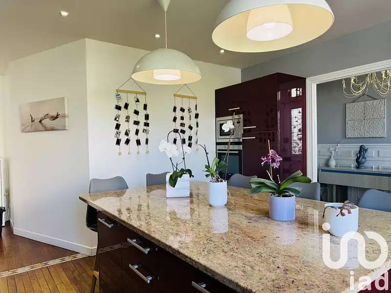 Maison, 208 m²