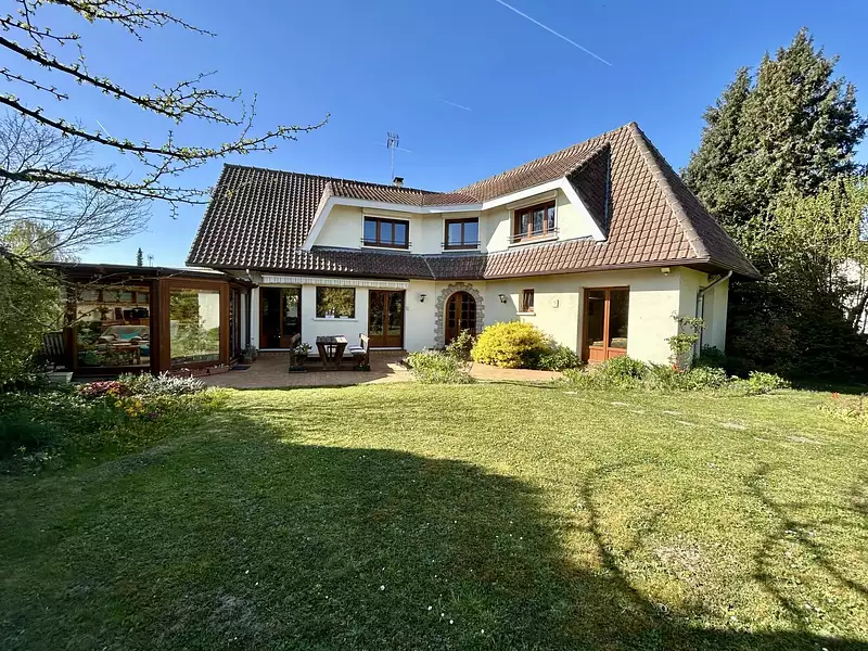 Maison, 243 m²