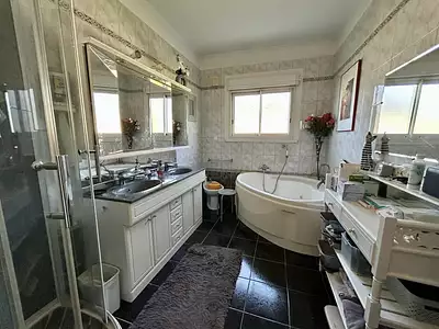 Maison, 167 m²