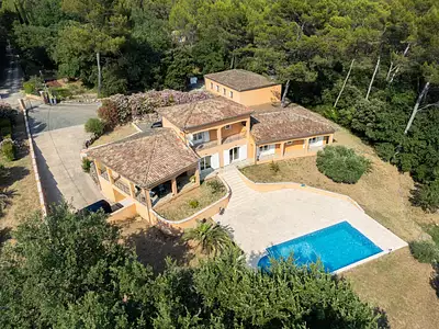 Maison, 390 m²