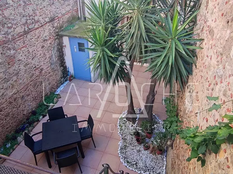 Maison, 221 m²