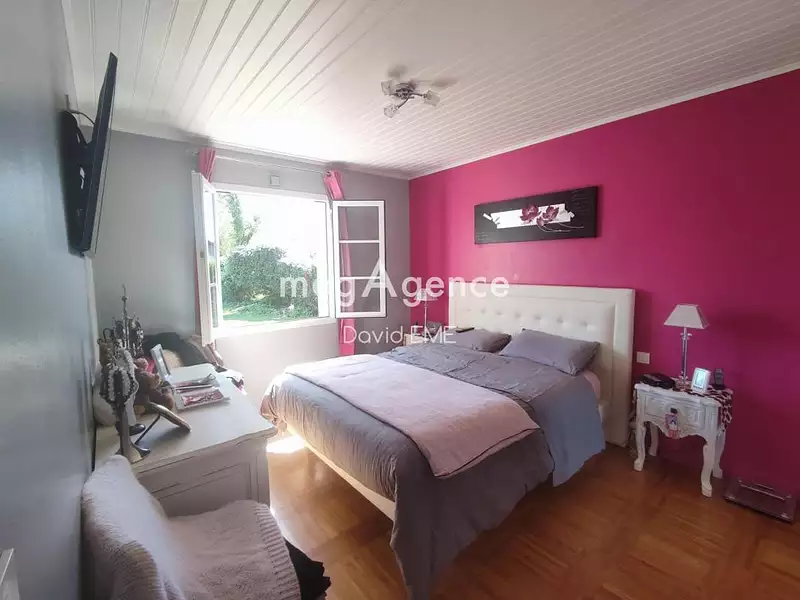 Maison, 167 m²
