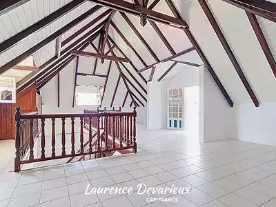 Maison, 204 m²