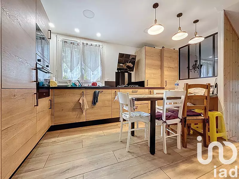 Maison, 77 m²