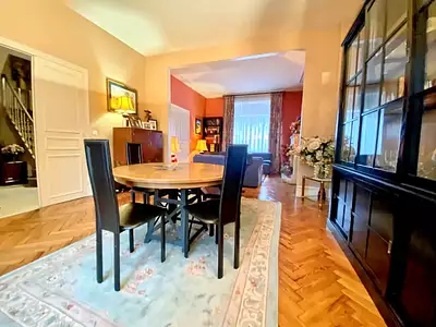 Maison, 215 m²