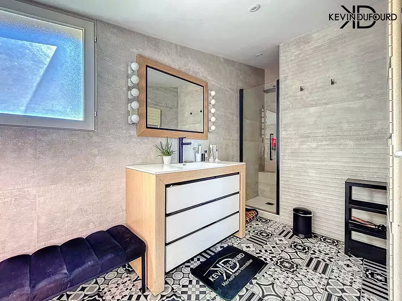 Maison, 285 m²