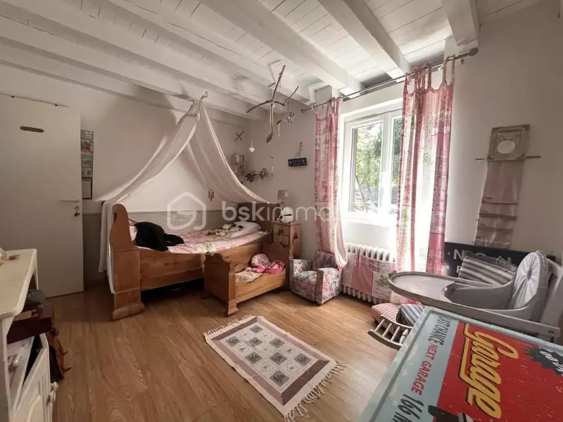 Maison, 240 m²