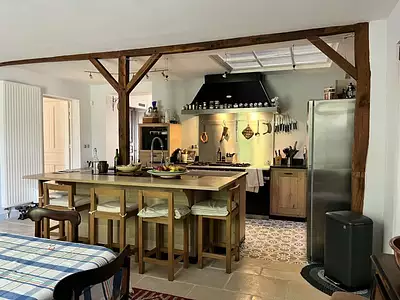 Maison, 245 m²