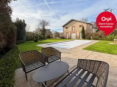 Maison, 277 m²