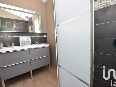Maison, 169 m²