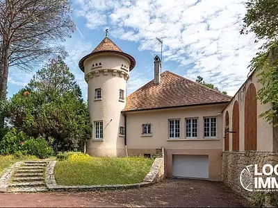 Maison, 956 m²