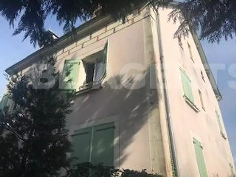 Maison, 242 m²