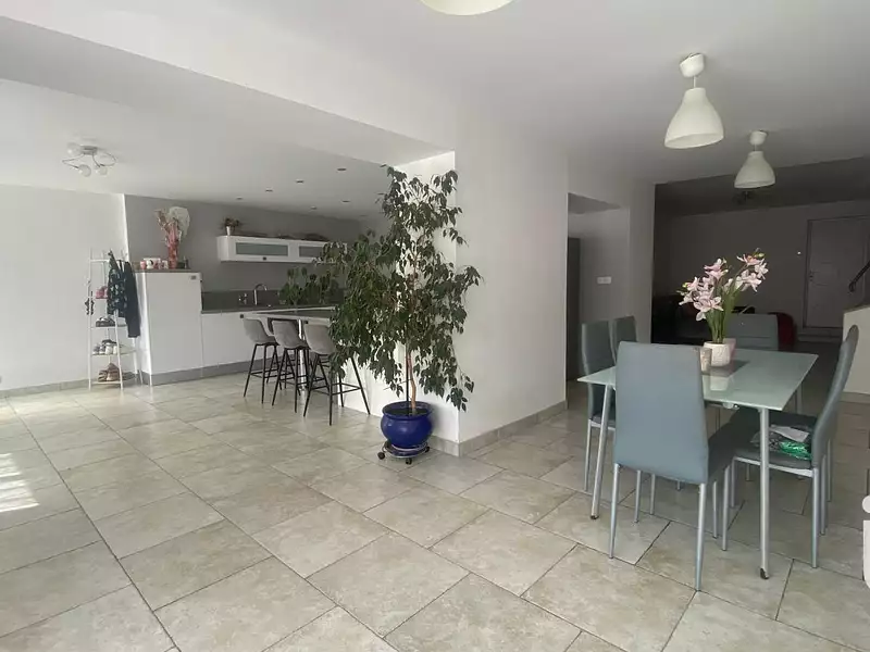 Maison, 124 m²