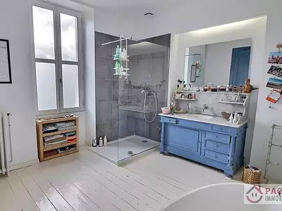 Maison, 244 m²
