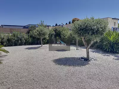 Maison, 77 m²