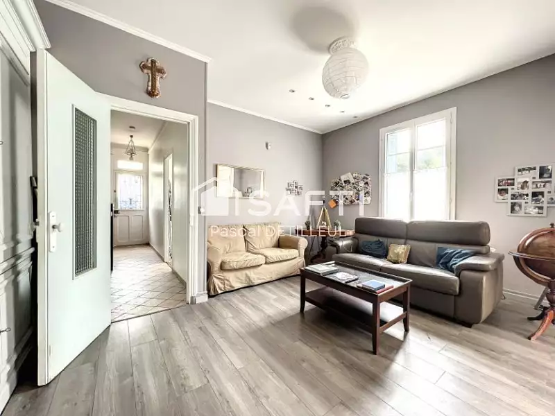 Maison, 176 m²