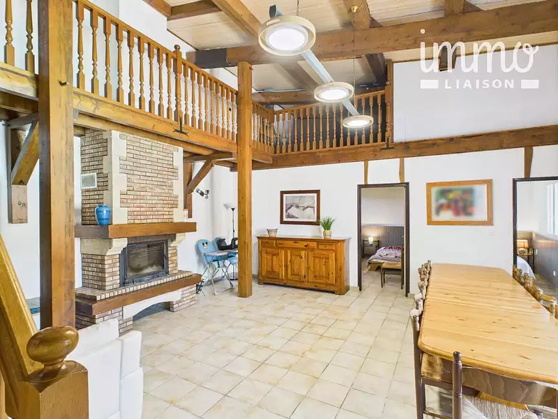 Maison, 250 m²